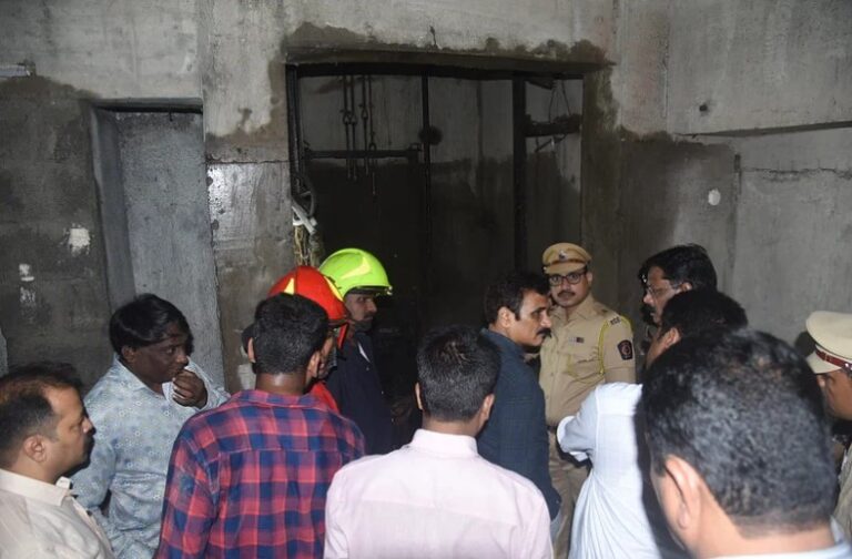 Tragedy Strikes as lift collapse in thane from 40-Storey Building in Balkum, Claiming Seven Lives