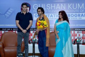 Visually Impaired Singer Steal Hearts in Musical Moment with Rajkummar Rao as he Sings Papa Kehte Hain from Srikanth