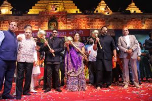 Singham Again Team - Ajay Devgn, Rohit Shetty, and Kareena Kapoor Khan,