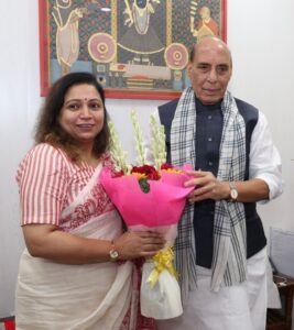 Delhi Paralympic Committee President Parul Singh Meets Defence Minister Rajnath Singh, Discusses Upcoming Para Athletics Championships in India