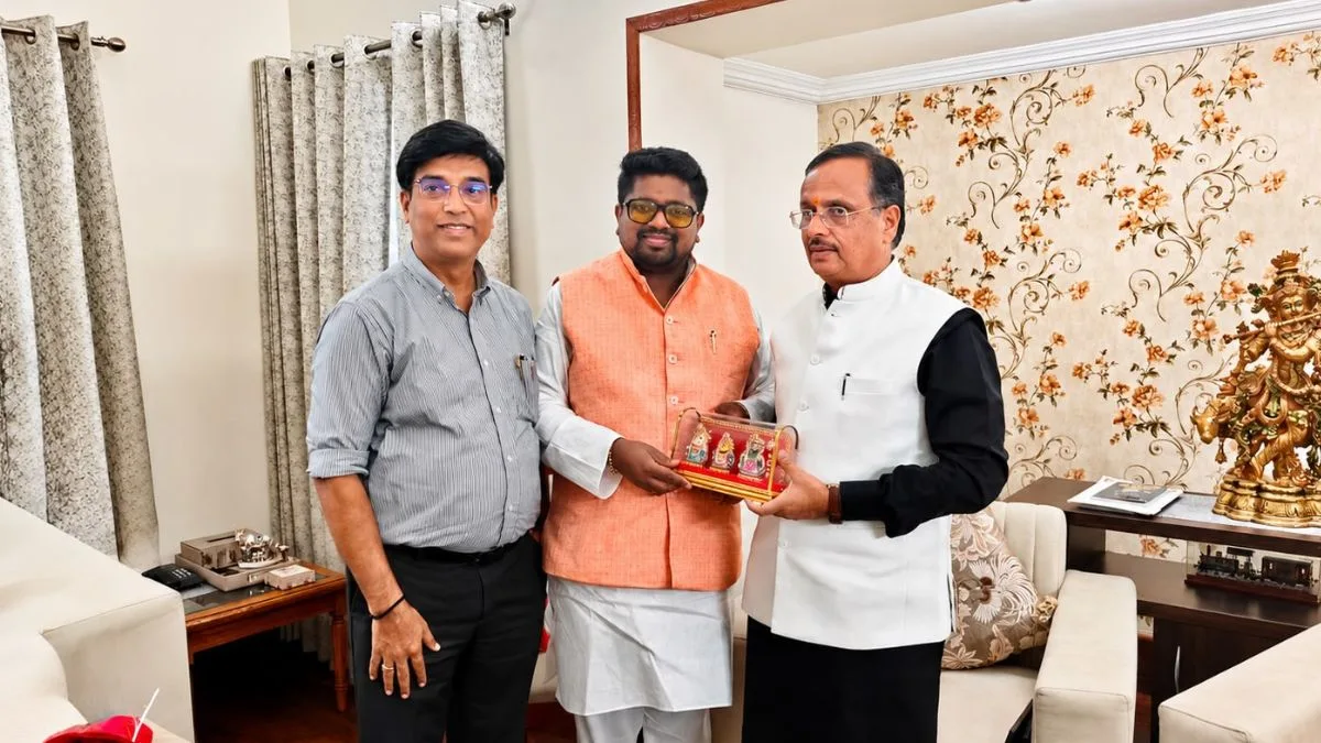 Dr. Bhargav Mallappa and Rajya Sabha MP Dr. Dinesh Sharma Discuss Nation-Building, Youth Empowerment, and Public Welfare Initiatives